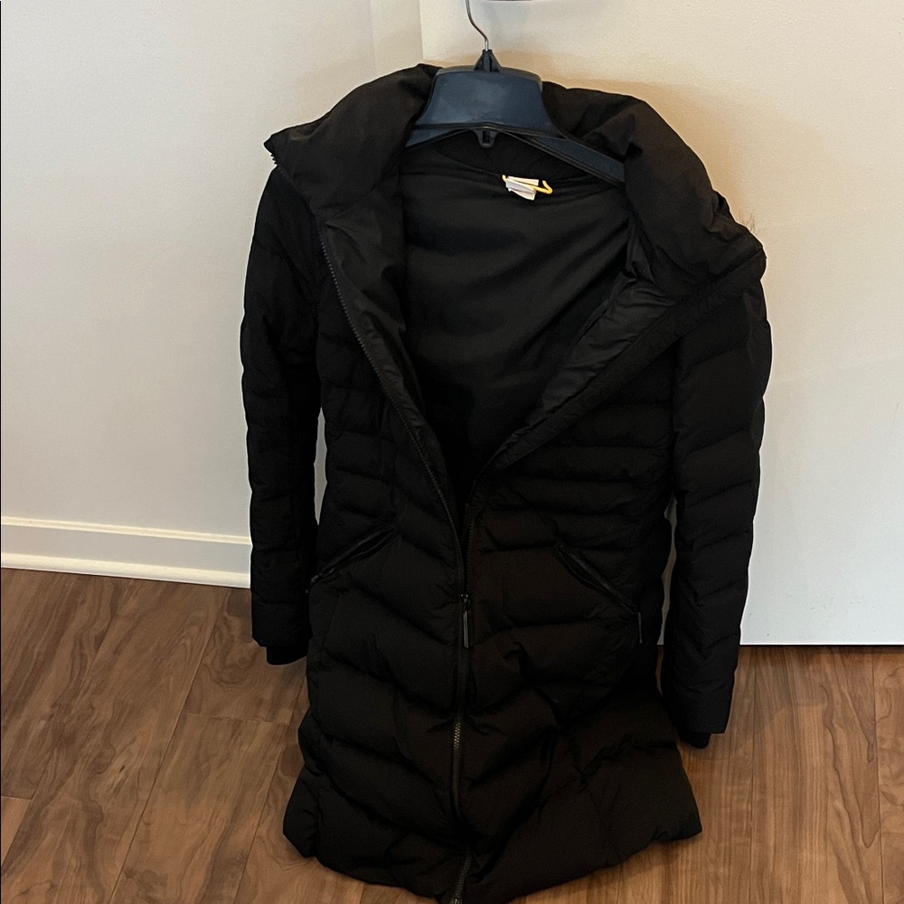 Women's Black Puffer Jacket